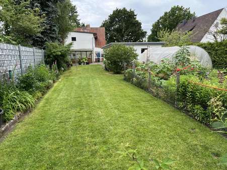 Gartenansicht Gartenansicht - Doppelhaushälfte in 49356 Diepholz mit 150m² kaufen