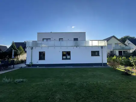 Moderne 2-Zimmerwohnung mit Terrasse und Tiefgaragenstellplatz