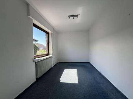 Schlafzimmer EG - Zweifamilienhaus in 49205 Hasbergen mit 197m² kaufen