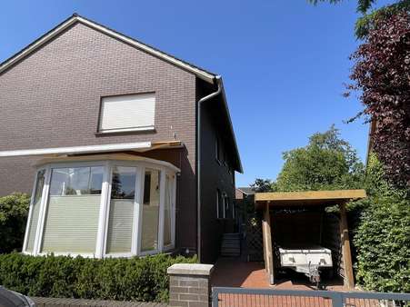 Wintergarten am Wonzimmer - Zweifamilienhaus in 49565 Bramsche mit 238m² kaufen