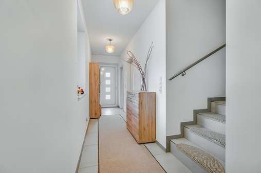 Eingangsbereich Eingangsbereich - Doppelhaushälfte in 49074 Osnabrück mit 166m² kaufen
