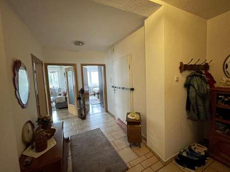 Wohnraumflur Erdgeschoss - Zweifamilienhaus in 49205 Hasbergen mit 190m² kaufen