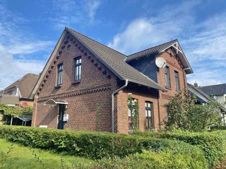 Seitenansicht - Mehrfamilienhaus in 21614 Buxtehude mit 207m² kaufen