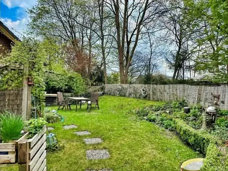 Zweifamilienhaus mit vielseitigem Raumangebot in ruhiger Lage von Handeloh 
