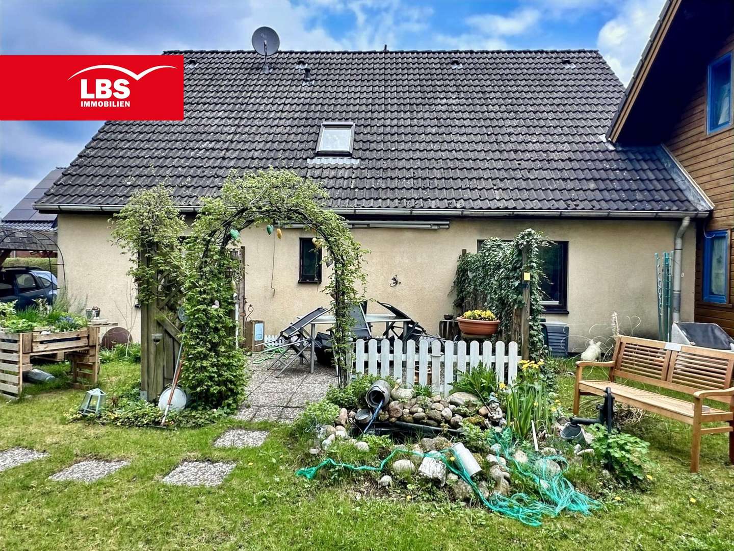 Gartenseite Gartenseite - Zweifamilienhaus in 21256 Handeloh mit 109m² kaufen