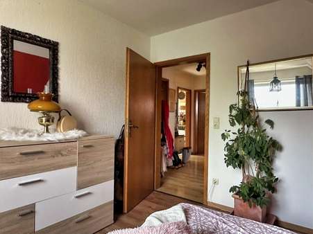 Blick in den Flur Blick in den Flur - Zweifamilienhaus in 21256 Handeloh mit 109m² kaufen
