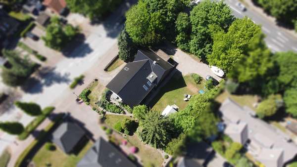 Drohnenaufnahme - Grundstück in 21629 Neu Wulmstorf mit 1591m² kaufen