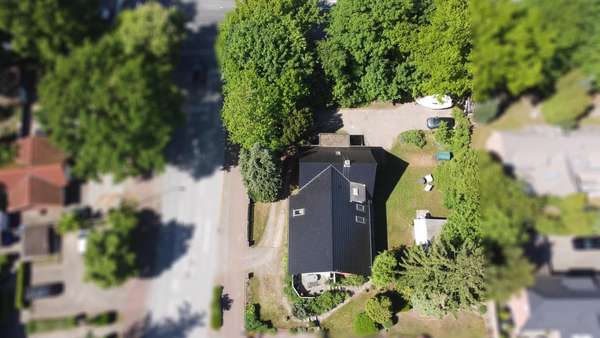 Drohnenaufnahme - Grundstück in 21629 Neu Wulmstorf mit 1591m² kaufen