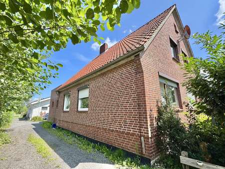 Seitenansicht Seitenansicht - Einfamilienhaus in 21614 Buxtehude mit 123m² kaufen