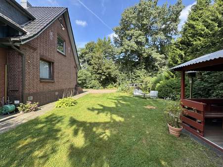 Grundstück Grundstück - Zweifamilienhaus in 21629 Neu Wulmstorf mit 187m² kaufen