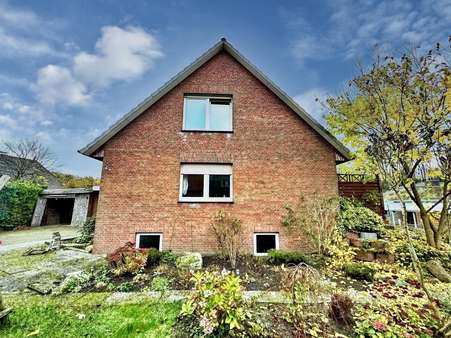 Seitenansicht - Einfamilienhaus in 21684 Stade mit 112m² kaufen