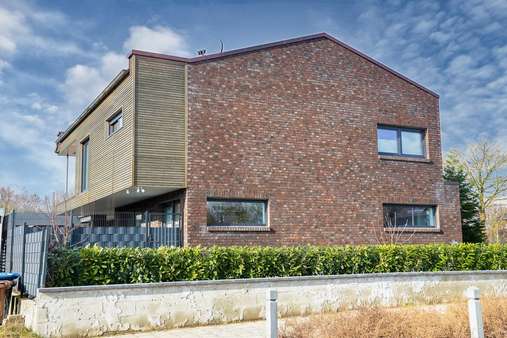 Seitenansicht I Seitenansicht I - Einfamilienhaus in 21680 Stade mit 200m² kaufen