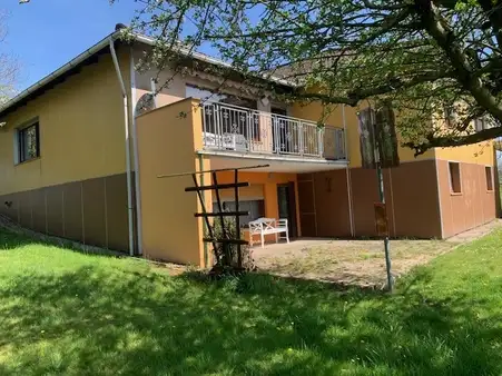 Bungalow mit wenigen Nachbarn und Blick in die Natur!