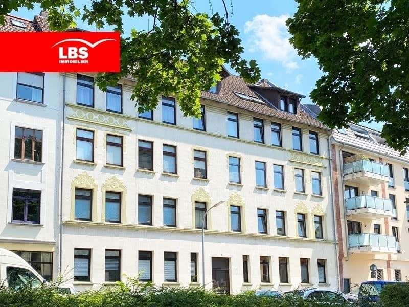 Hausansicht - Dachgeschosswohnung in 38118 Braunschweig mit 114m² kaufen