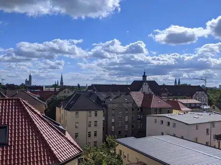 Über den Dächern + noch vermietet + Oktober frei! 
