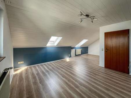 Wohnraum Wohnraum - Dachgeschosswohnung in 38120 Braunschweig mit 50m² kaufen