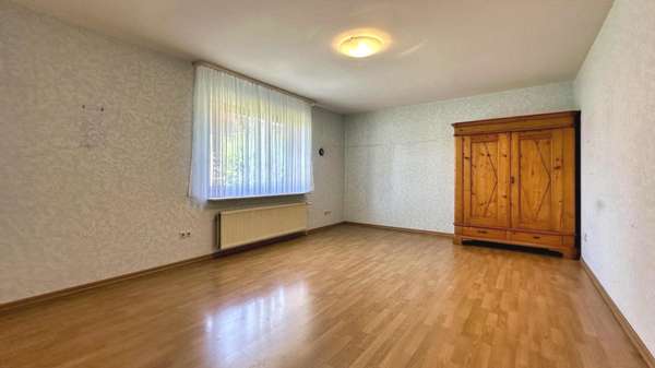 Schlafzimmer 1 EG - Einfamilienhaus in 38302 Wolfenbüttel mit 200m² kaufen