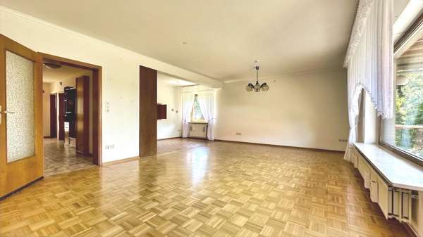 Wohnzimmer - Einfamilienhaus in 38302 Wolfenbüttel mit 200m² kaufen