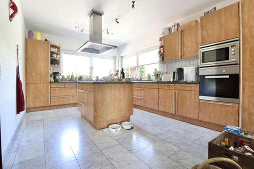 Hochwertige Einbauküche - EG Hochwertige Einbauküche - EG - Zweifamilienhaus in 38642 Goslar mit 461m² kaufen