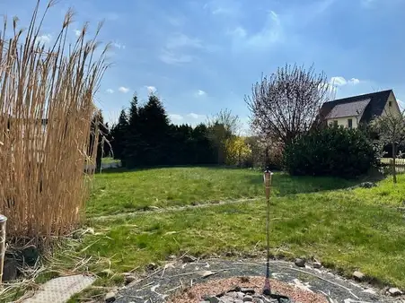 Großes Baugrundstück in BS / Völkenrode mit Bebauung