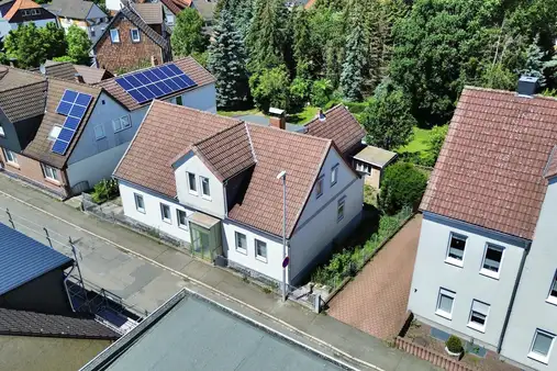 Ein- Zweifamilienhaus mit pflegeleichtem Grundstück in Bad Harzburg!