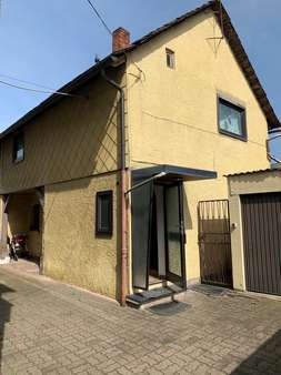 2 2 - Mehrfamilienhaus in 37603 Holzminden mit 270m² kaufen