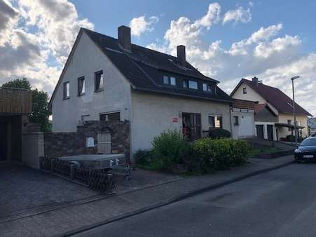 2 2 - Mehrfamilienhaus in 37697 Lauenförde mit 380m² kaufen