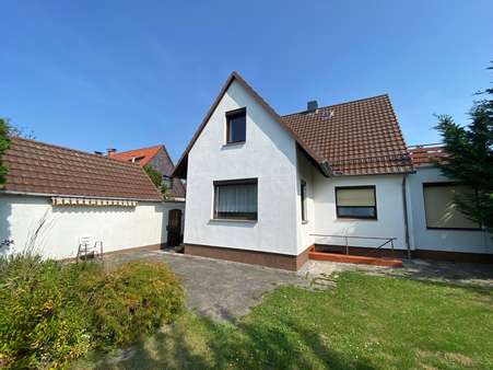 Hausansicht - Zweifamilienhaus in 38126 Braunschweig mit 165m² kaufen