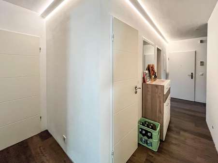 Flur - Erdgeschosswohnung in 38120 Braunschweig mit 93m² kaufen