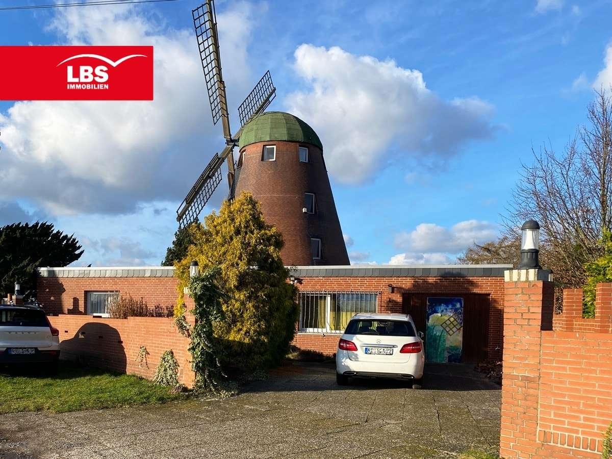 Parken auf dem Grundstück -  in 31228 Peine mit 240m² mieten