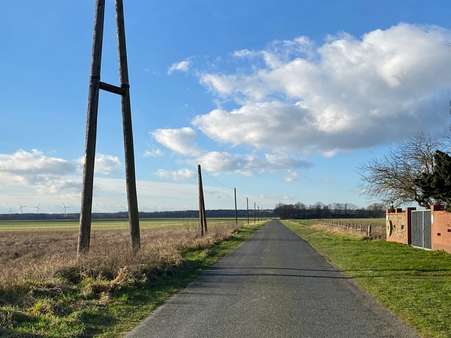 Wohnen im Außenbereich -  in 31228 Peine mit 240m² mieten