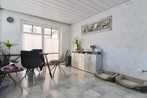Gepflegtes Reihenmittelhaus mit Platz für die ganze Familie in Windhausen!