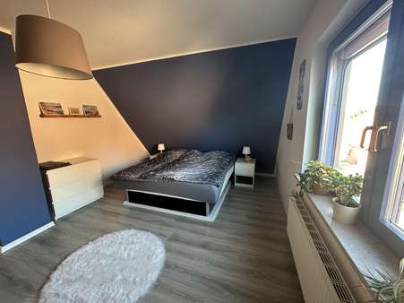 Schlafzimmer - Dachgeschosswohnung in 31623 Drakenburg mit 109m² kaufen