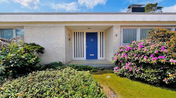 Detailansicht Eingangsportal - Bungalow in 30419 Hannover mit 135m² kaufen