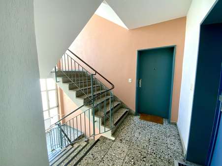 Treppenhaus - Etagenwohnung in 10777 Berlin mit 41m² kaufen