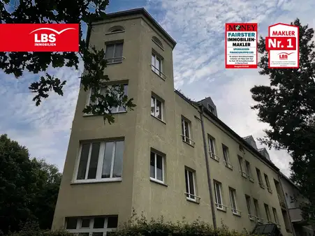 Charmante 2-Zimmer-Wohnung mit Turmzimmer im Dachgeschoß