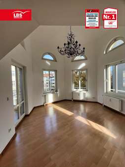 Turmzimmer Turmzimmer - Dachgeschosswohnung in 13156 Berlin mit 75m² kaufen