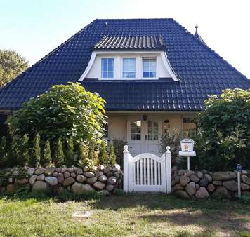 Straßenansicht Straßenansicht - Einfamilienhaus in 12559 Berlin mit 190m² kaufen