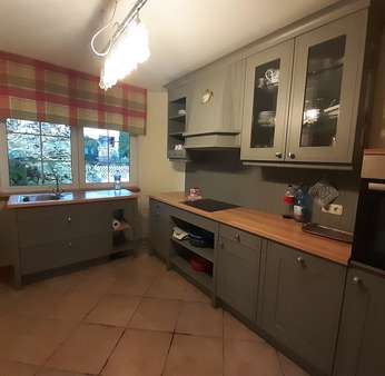 Küche im Erdgeschoß Küche im Erdgeschoß - Einfamilienhaus in 12559 Berlin mit 190m² kaufen