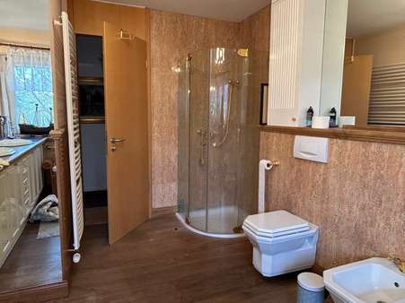 Dusche Dusche - Haus in 10318 Berlin mit 130m² kaufen