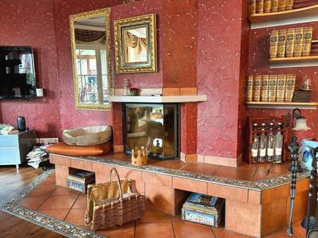 behaglicher Kamin im Winter - Villa in 12559 Berlin mit 281m² kaufen