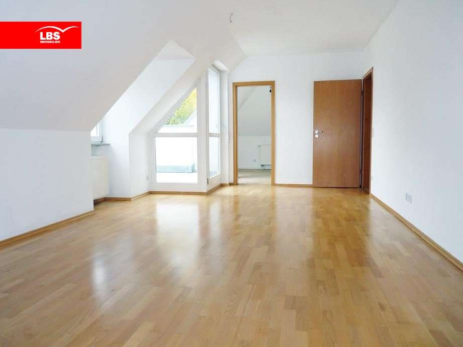 Wohnzimmer Beispiel Dachgeschosswohnung - Dachgeschosswohnung in 15732 Eichwalde mit 62m² kaufen