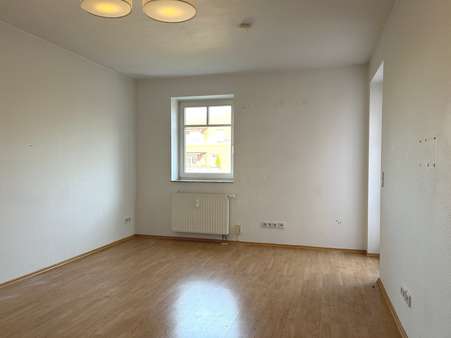 Zimmer - Etagenwohnung in 12683 Berlin mit 64m² kaufen