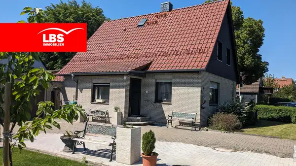 Wolfenbüttel - Linden
attraktives Einfamilienhaus in ruhiger Lage