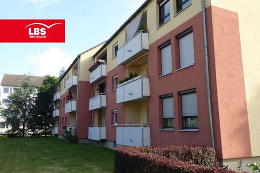 Außen Balkonseite - Etagenwohnung in 38302 Wolfenbüttel mit 89m² kaufen