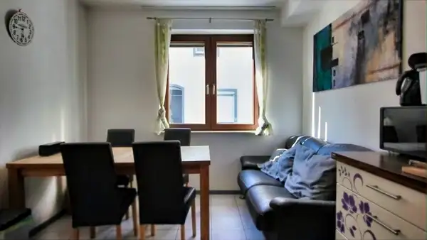 *****  Attraktive Kapitalanlage  *****
Bestens vermietete 3Zi-WG-Wohnung