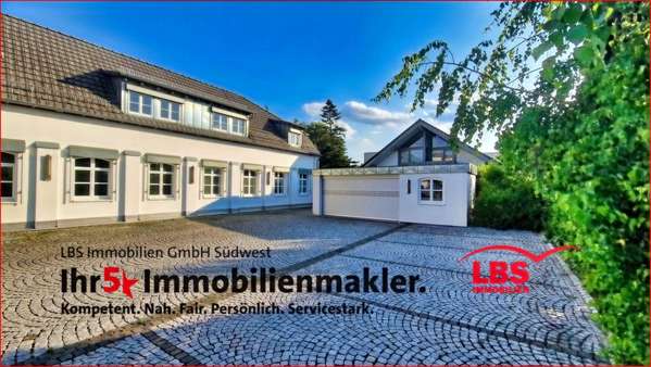 Ansicht Nord und Garage - Büro in 75446 Wiernsheim mit 67m² mieten