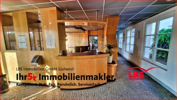 Empfang - Büro in 75446 Wiernsheim mit 67m² mieten