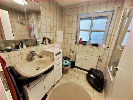 Bad - Etagenwohnung in 75217 Birkenfeld mit 51m² kaufen