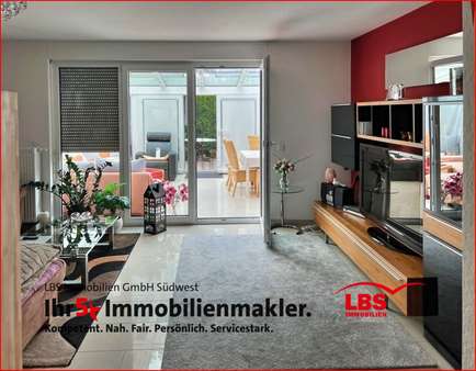 Wohnzimmer EG - Reihenmittelhaus in 75177 Pforzheim mit 149m² kaufen